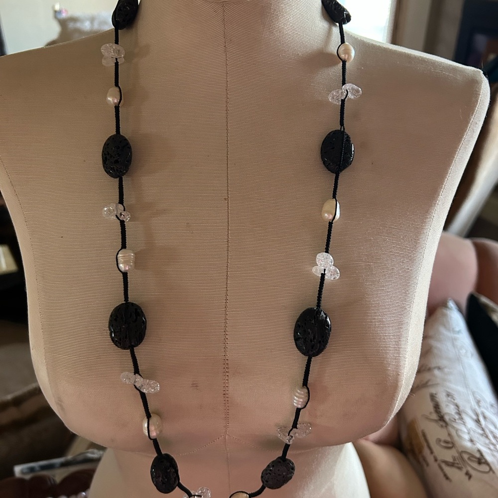 Artisan amazing Lava stone and Freshwater ring pearl Necklace 🪸